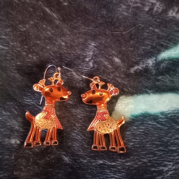 Cute little reindeer earrings - Picture 2 of 4